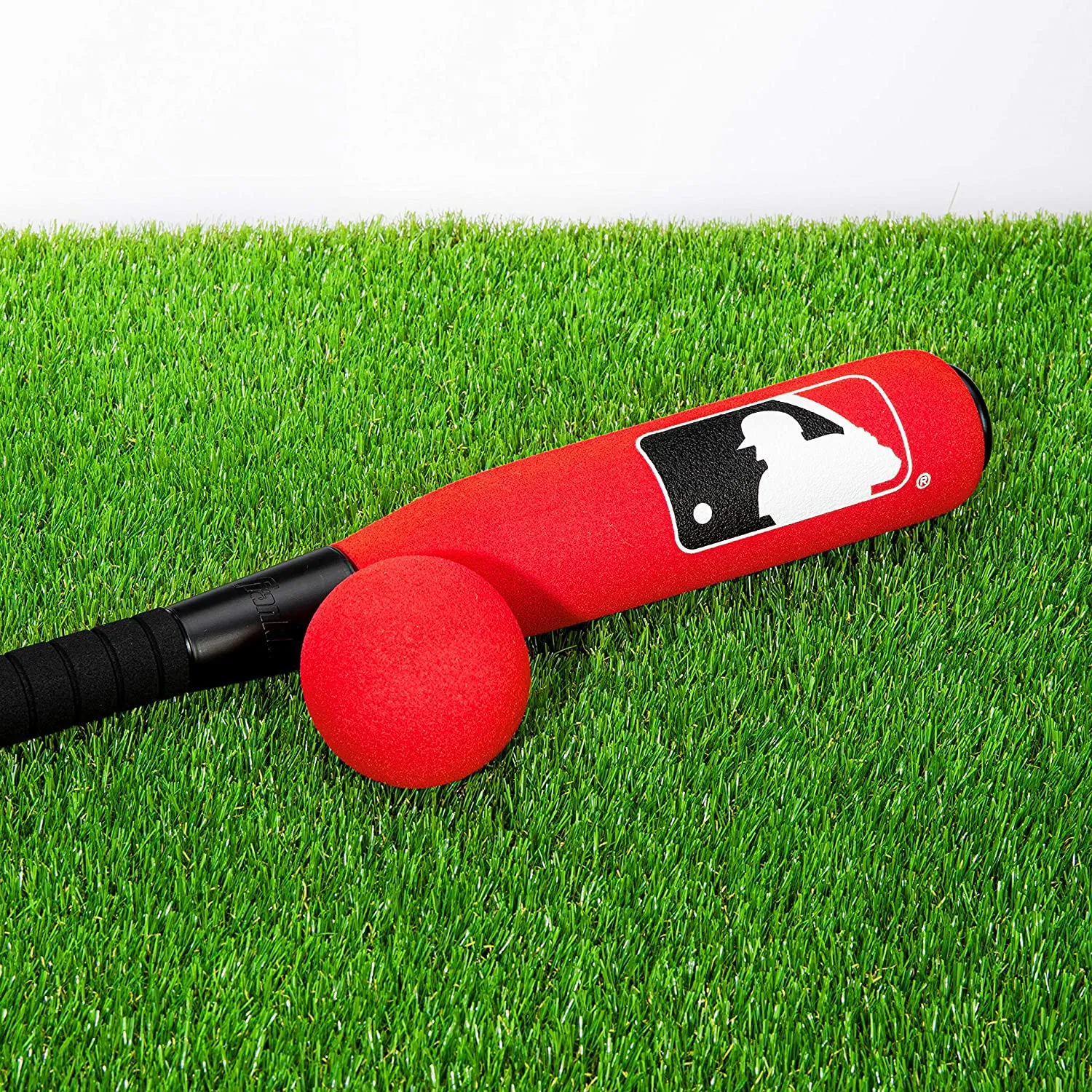 Franklin MLB Oversized Foam Baseball Bat and Baseball - Image 4